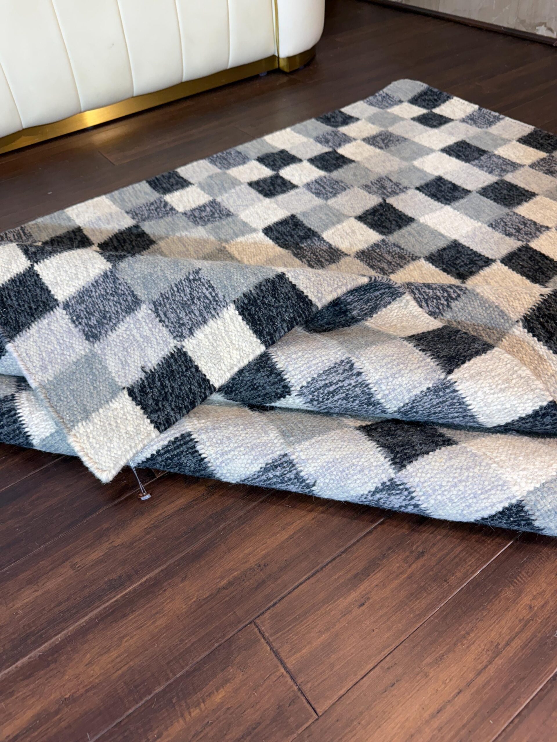 5×7 ft Handwoven Kilim Rug: Modern Geometric Wool Area Carpet