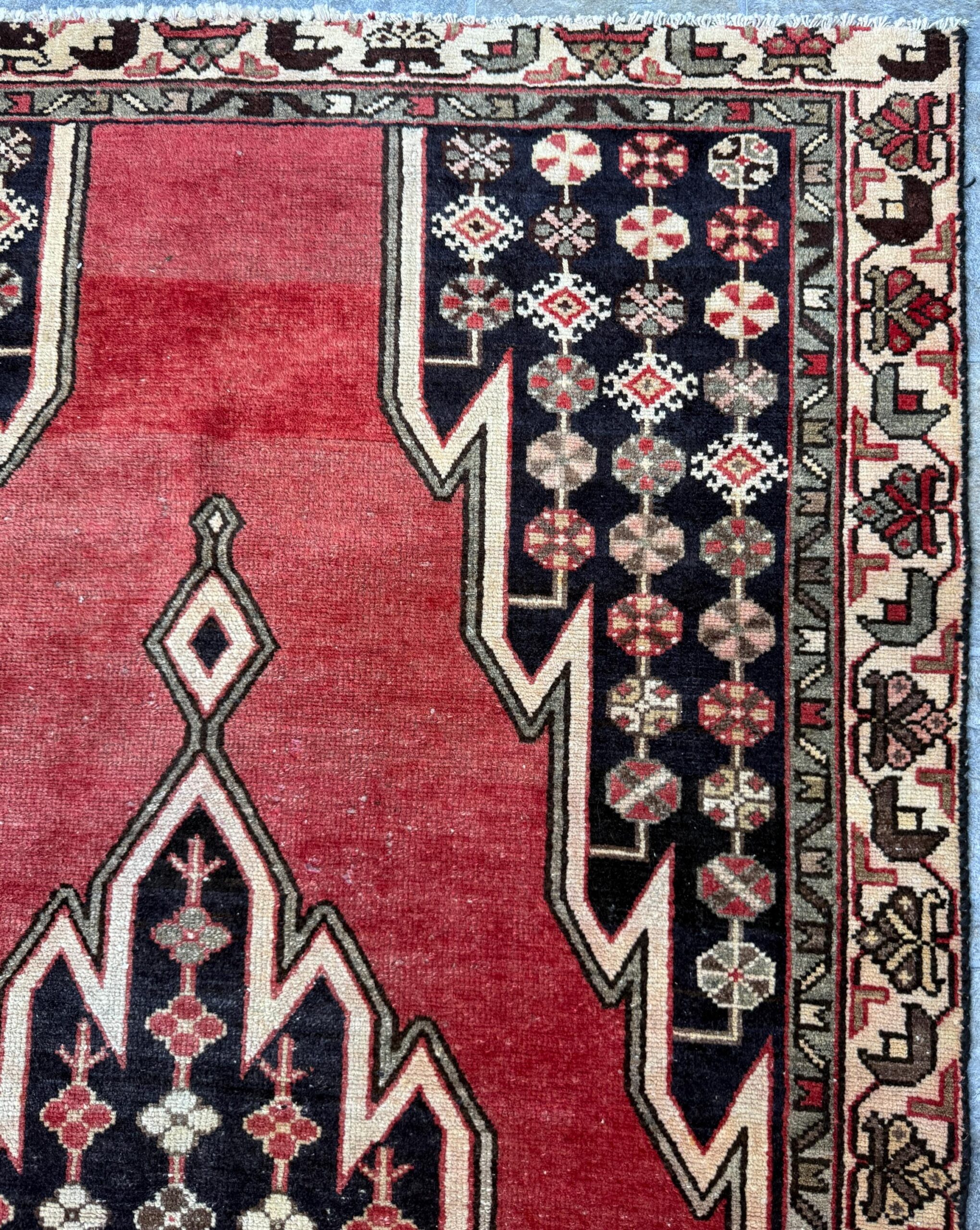 Vintage 1930s Turkish Wool Rug: 3×6 ft Farmhouse Geometric Hand-Knotted Carpet