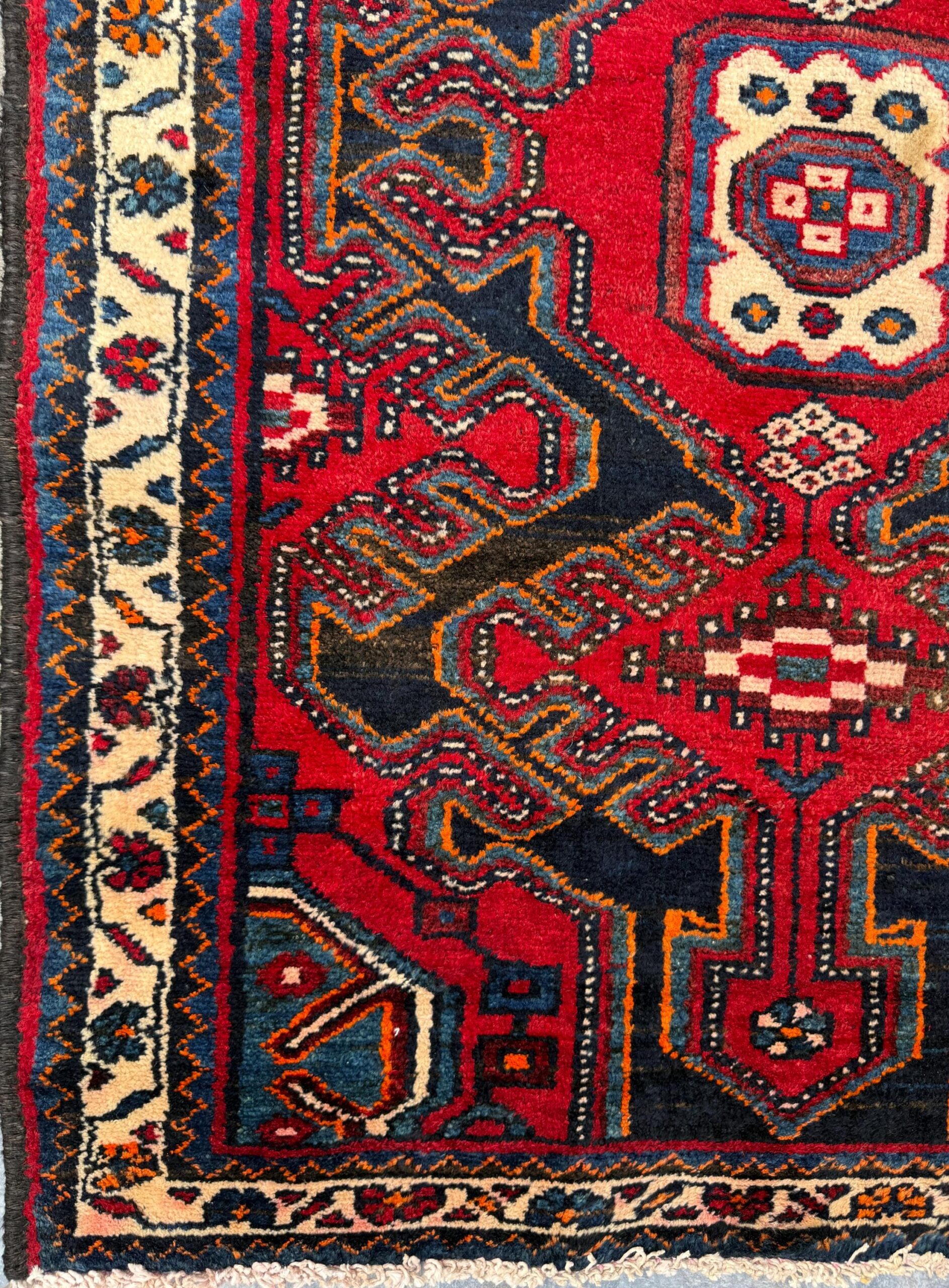 4×3 ft Vintage 1950s Hamadan/Qashqai Wool Rug: Hand Knotted Carpet, Geometric Accent