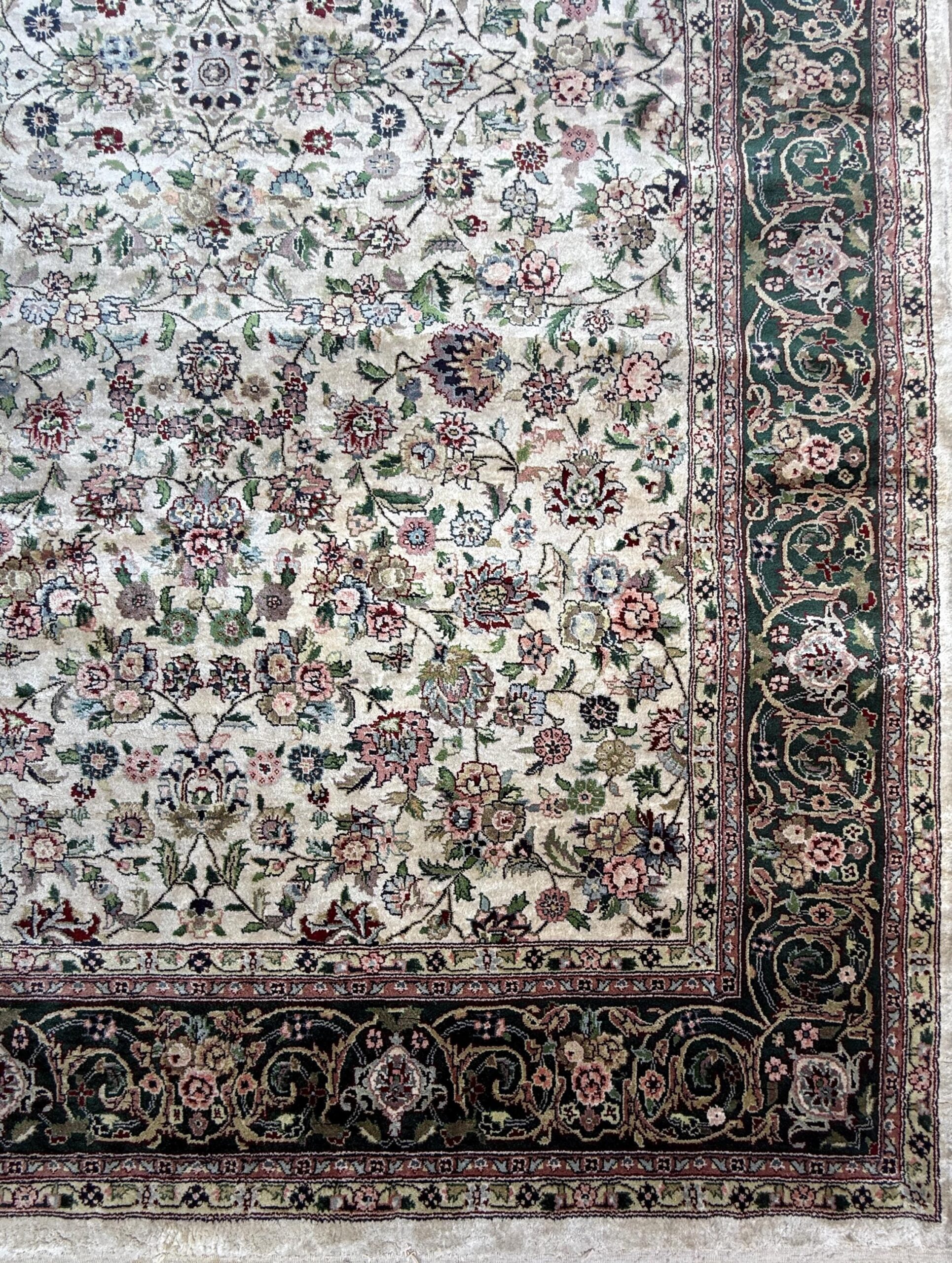9×6 ft Vintage 1970s Tabriz Rug: Hand-Knotted Silk & Wool Oriental Carpet