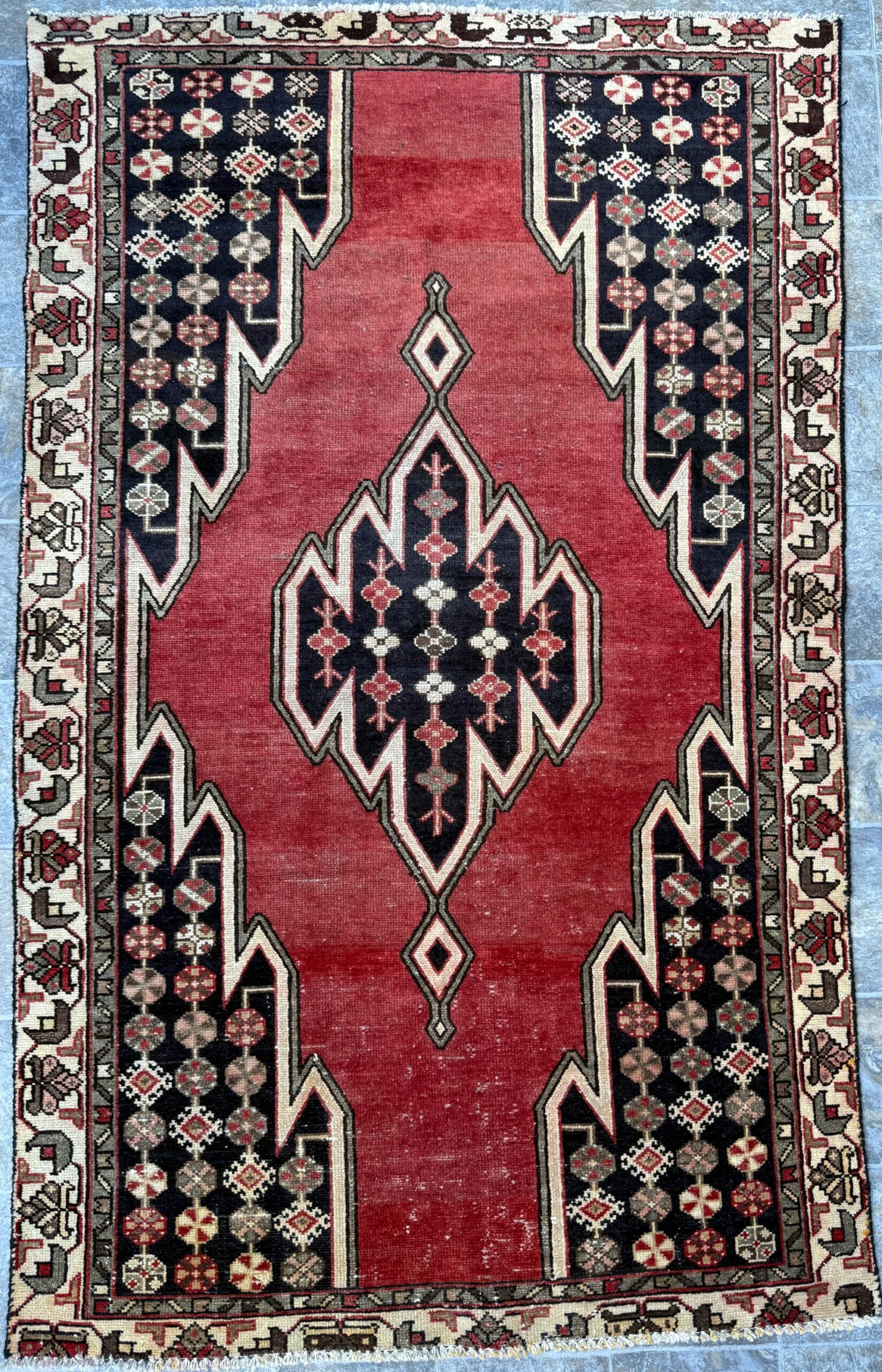 Vintage 1930s Turkish Wool Rug: 3×6 ft Farmhouse Geometric Hand-Knotted Carpet
