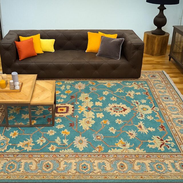 9×12 ft. Heriz Rug: Hand-Knotted Wool Modern Serapi Design Carpet