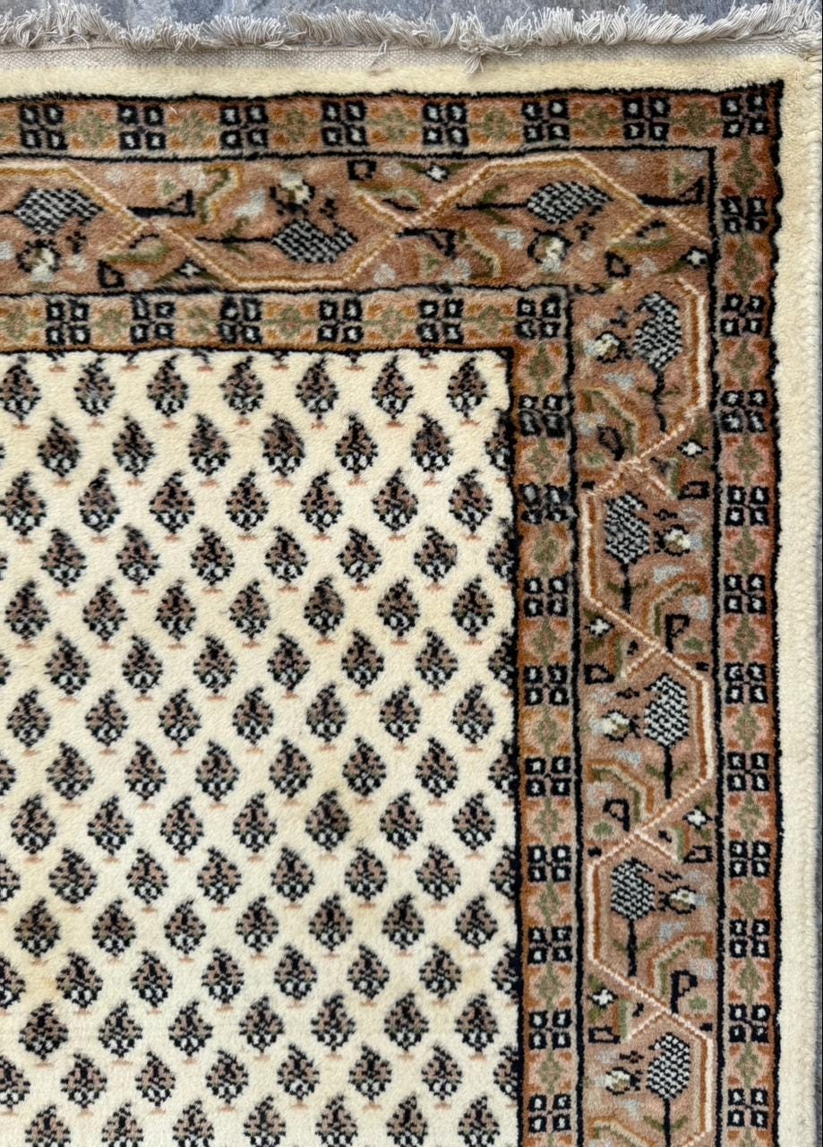 5.4×3 ft Badam Gul Mir 1990s Vintage Wool Rug: Hand Knotted Oriental Carpet, Small Geometric Tribal Area Rug