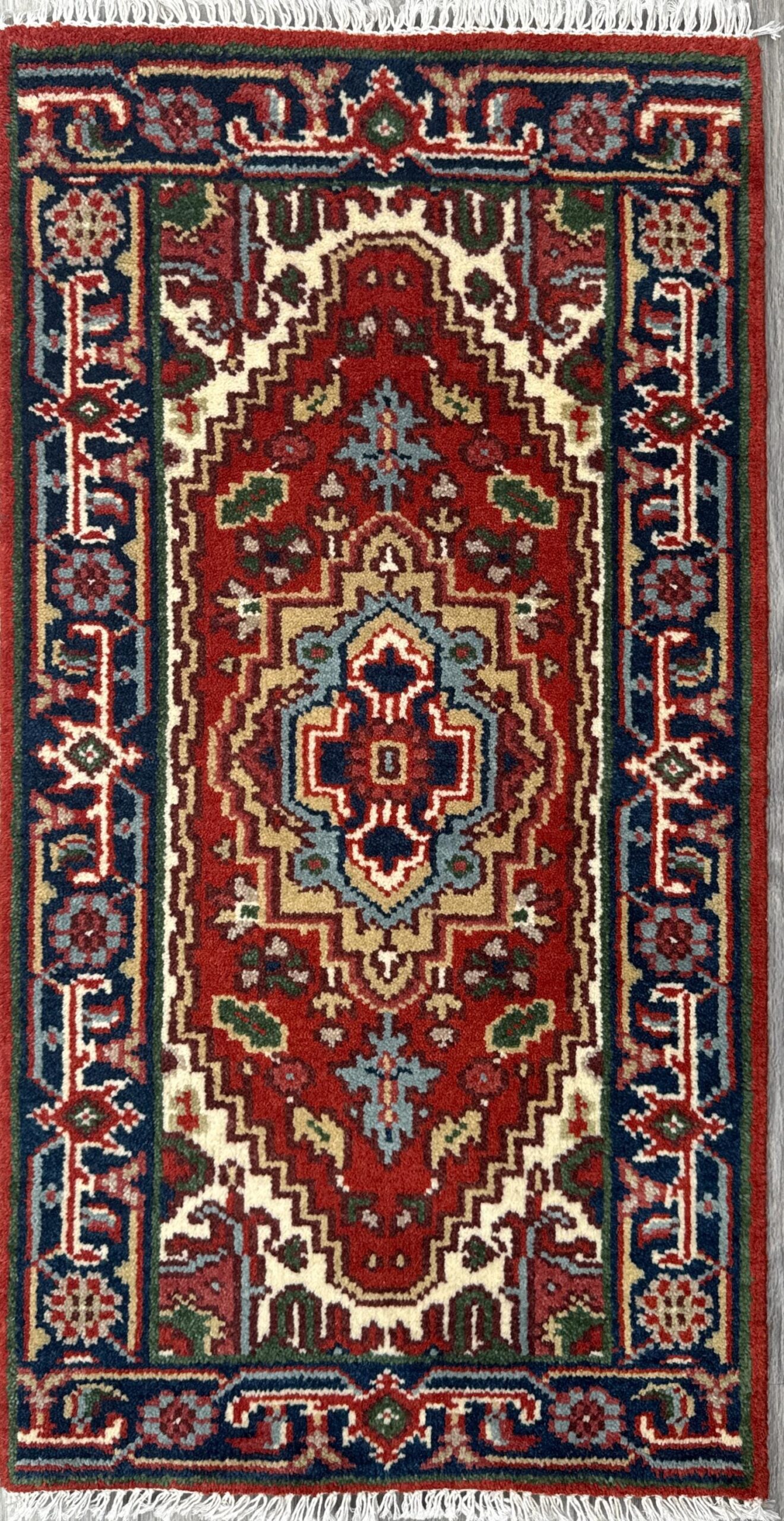 2×4 ft Hand-Knotted Wool Serapi Heriz Rug: Turkish Accent Carpet