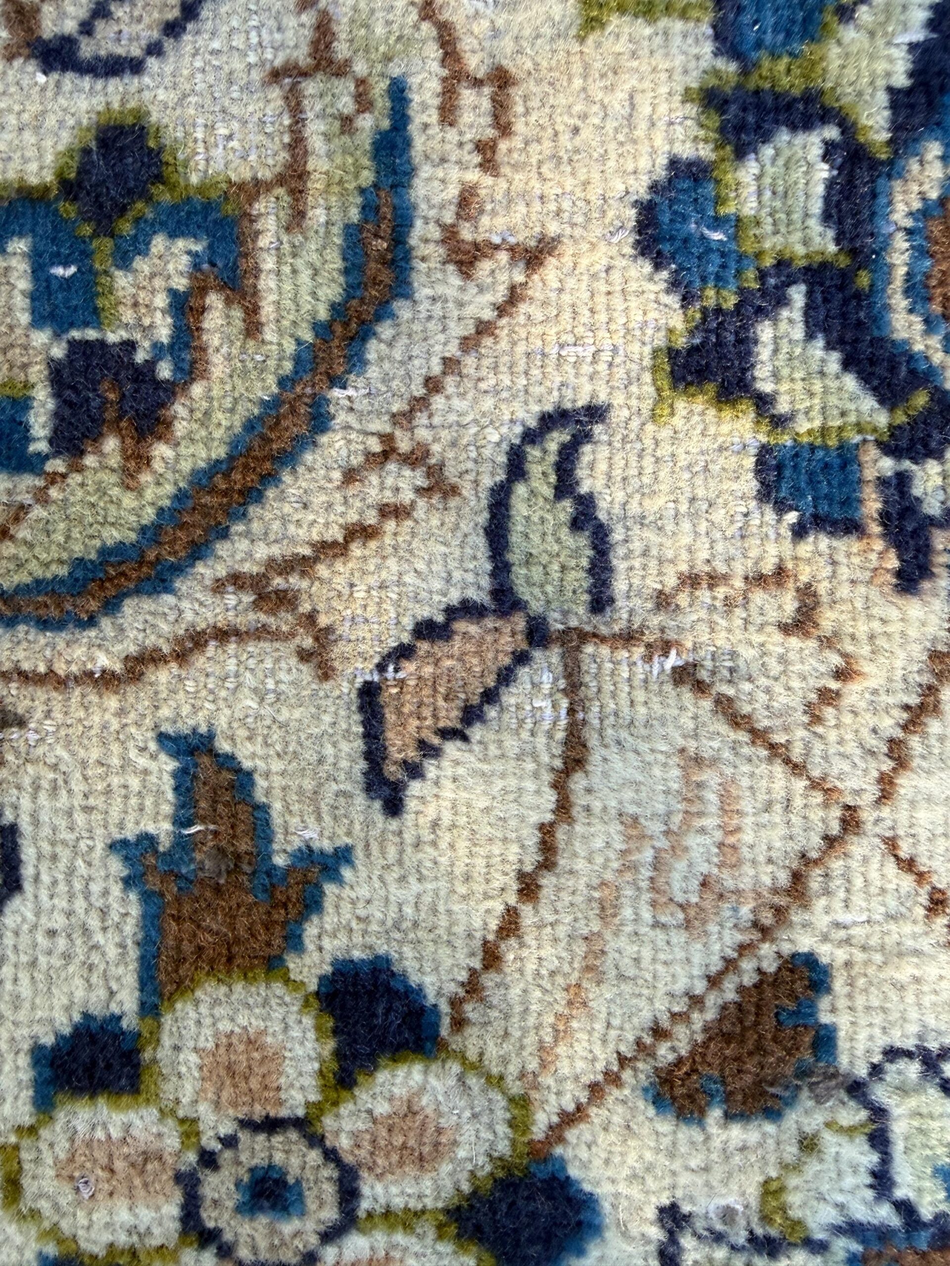Turkish Beige Vintage Rug 6×10 ft Hand Knotted Wool Anatolian Traditional Area Rug 1970s Floral Medallion Carpet
