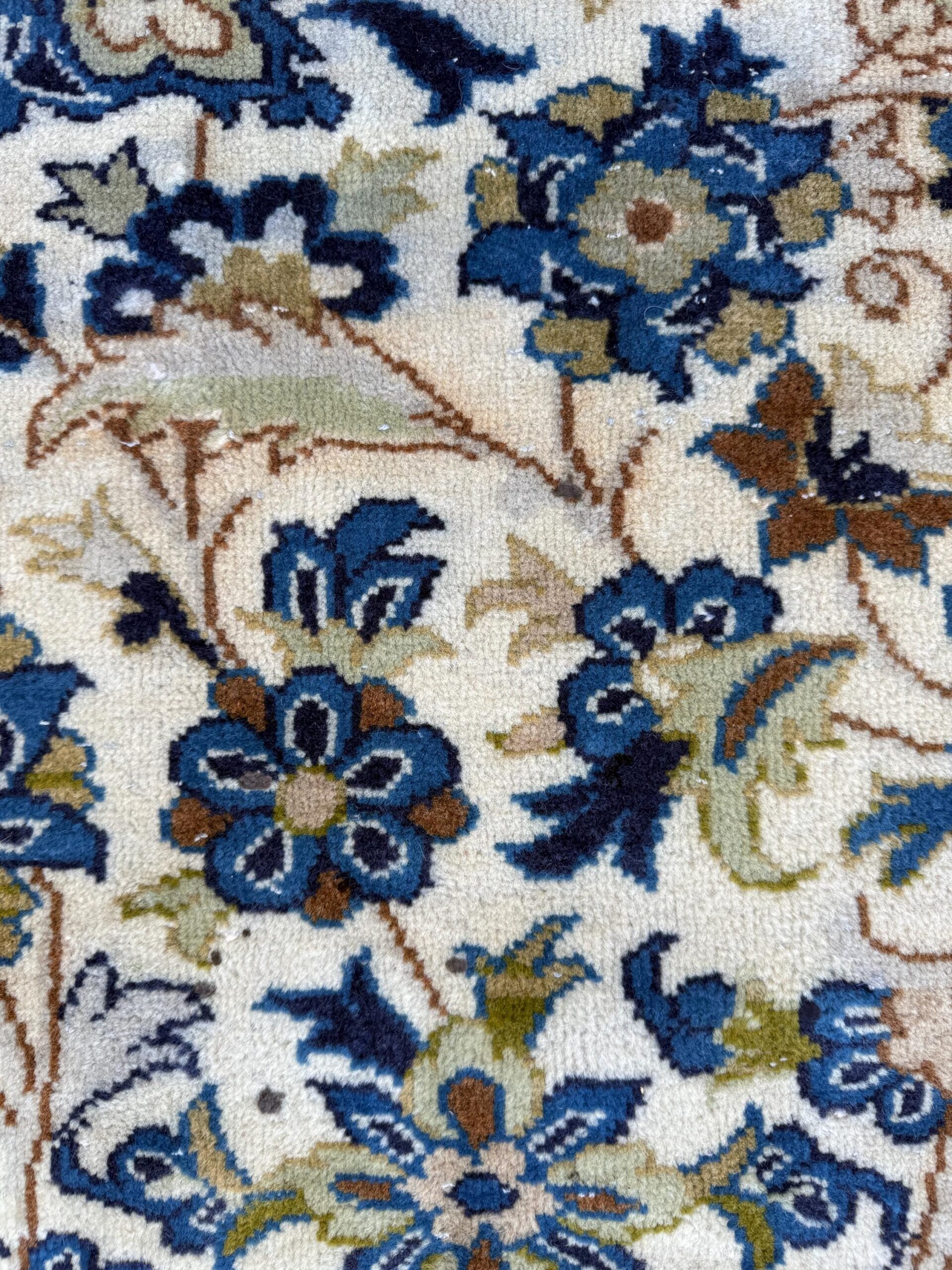 Turkish Beige Vintage Rug 6×10 ft Hand Knotted Wool Anatolian Traditional Area Rug 1970s Floral Medallion Carpet