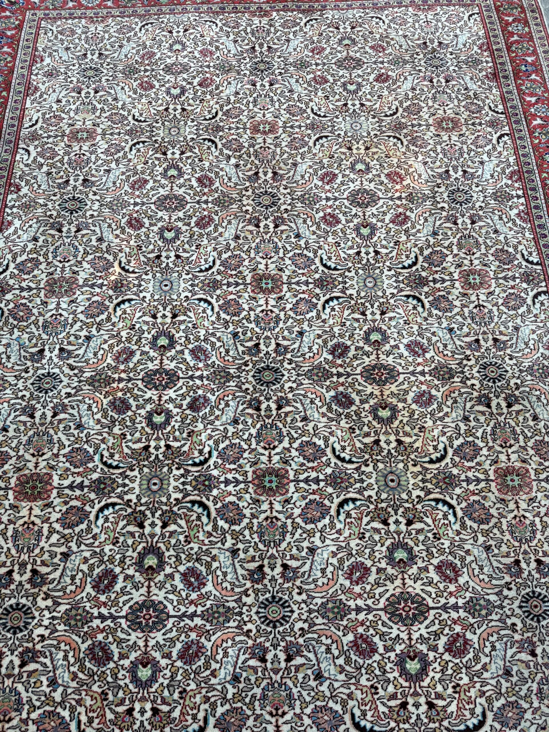 Vintage Hereke Turkish Rug 9×12 ft – Hand Knotted Wool Area Rug – Vegetable Dye Turkish Carpet – 1980s