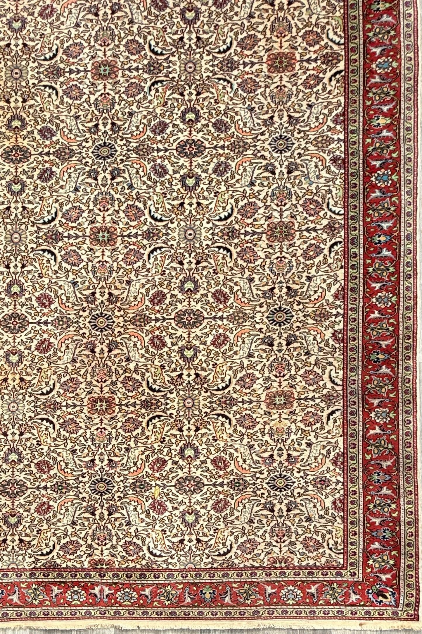 Vintage Hereke Turkish Rug 9×12 ft – Hand Knotted Wool Area Rug – Vegetable Dye Turkish Carpet – 1980s