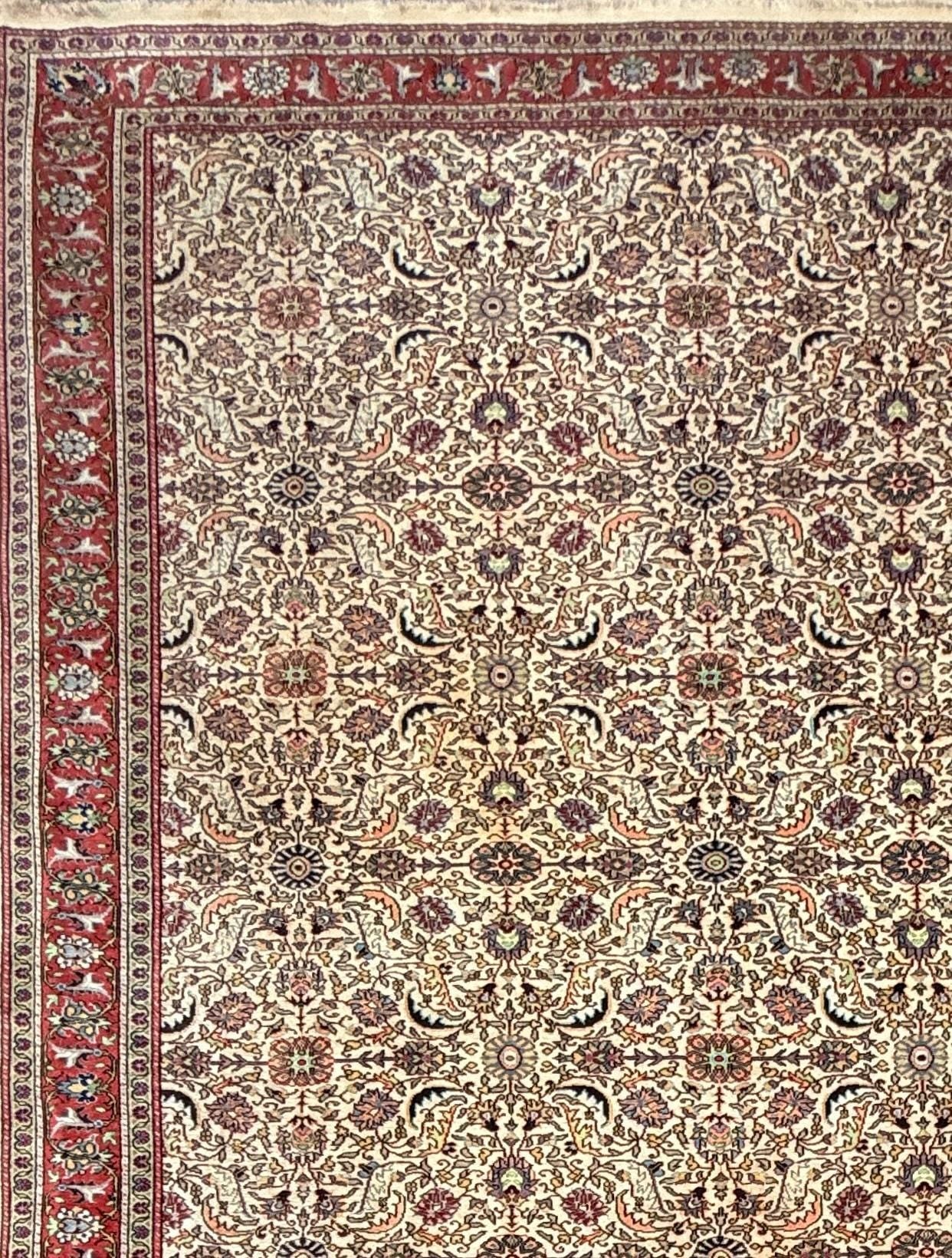 Vintage Hereke Turkish Rug 9×12 ft – Hand Knotted Wool Area Rug – Vegetable Dye Turkish Carpet – 1980s