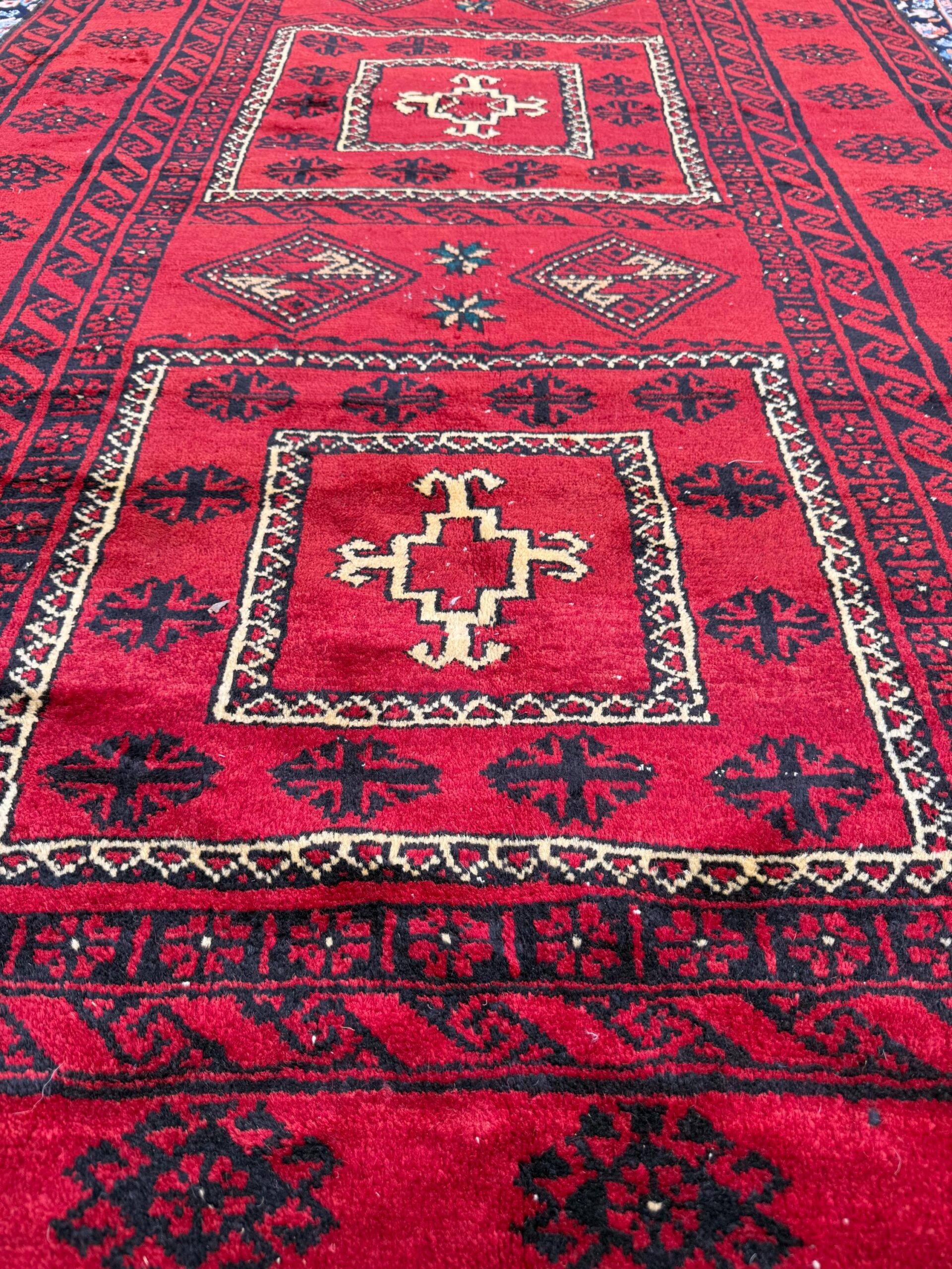 Vintage Hand-Knotted Wool Rug – 4.4×8.3 ft Geometric Tribal Anatolian Carpet