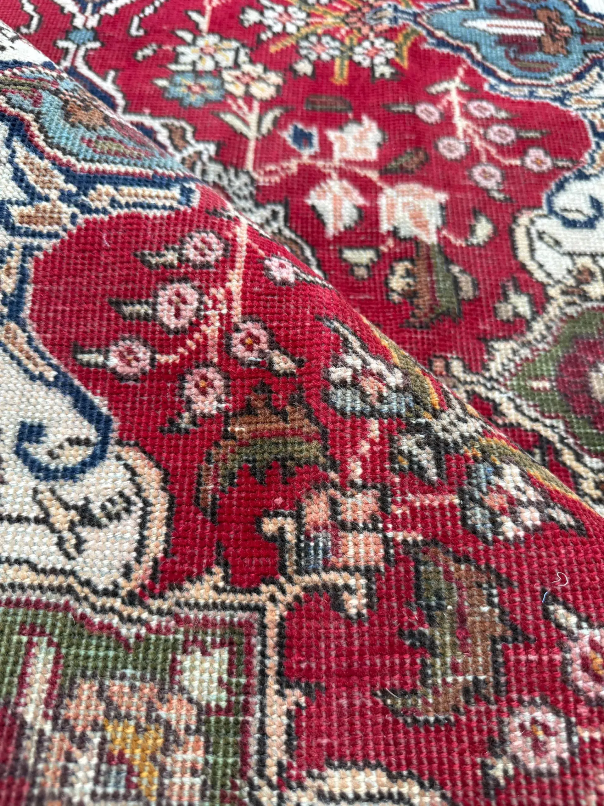 Vintage Hand Knotted Wool Area Rug – 1980s Tribal Geometric Tabriz Design 6.1 × 4.4 ft