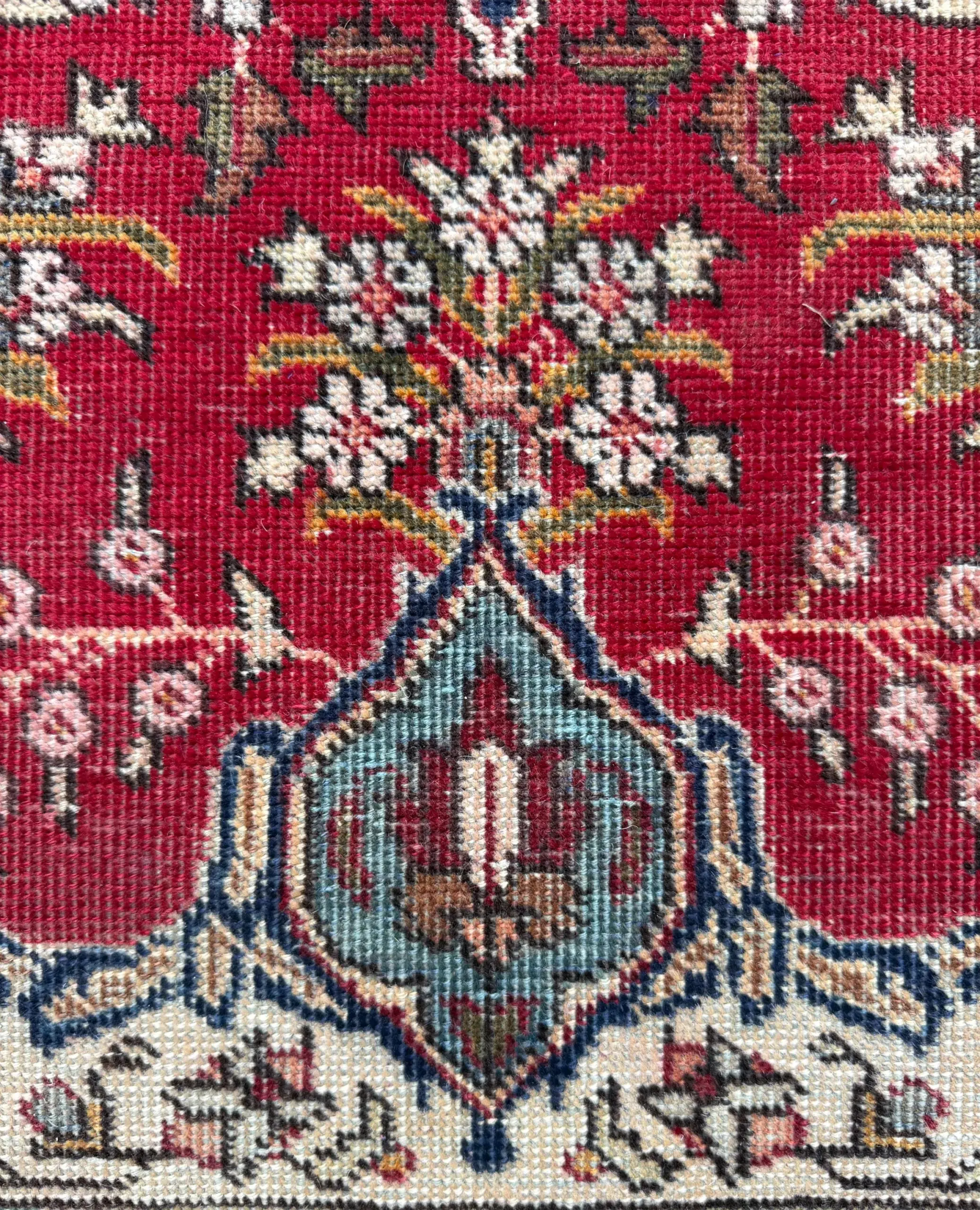 Vintage Hand Knotted Wool Area Rug – 1980s Tribal Geometric Tabriz Design 6.1 × 4.4 ft