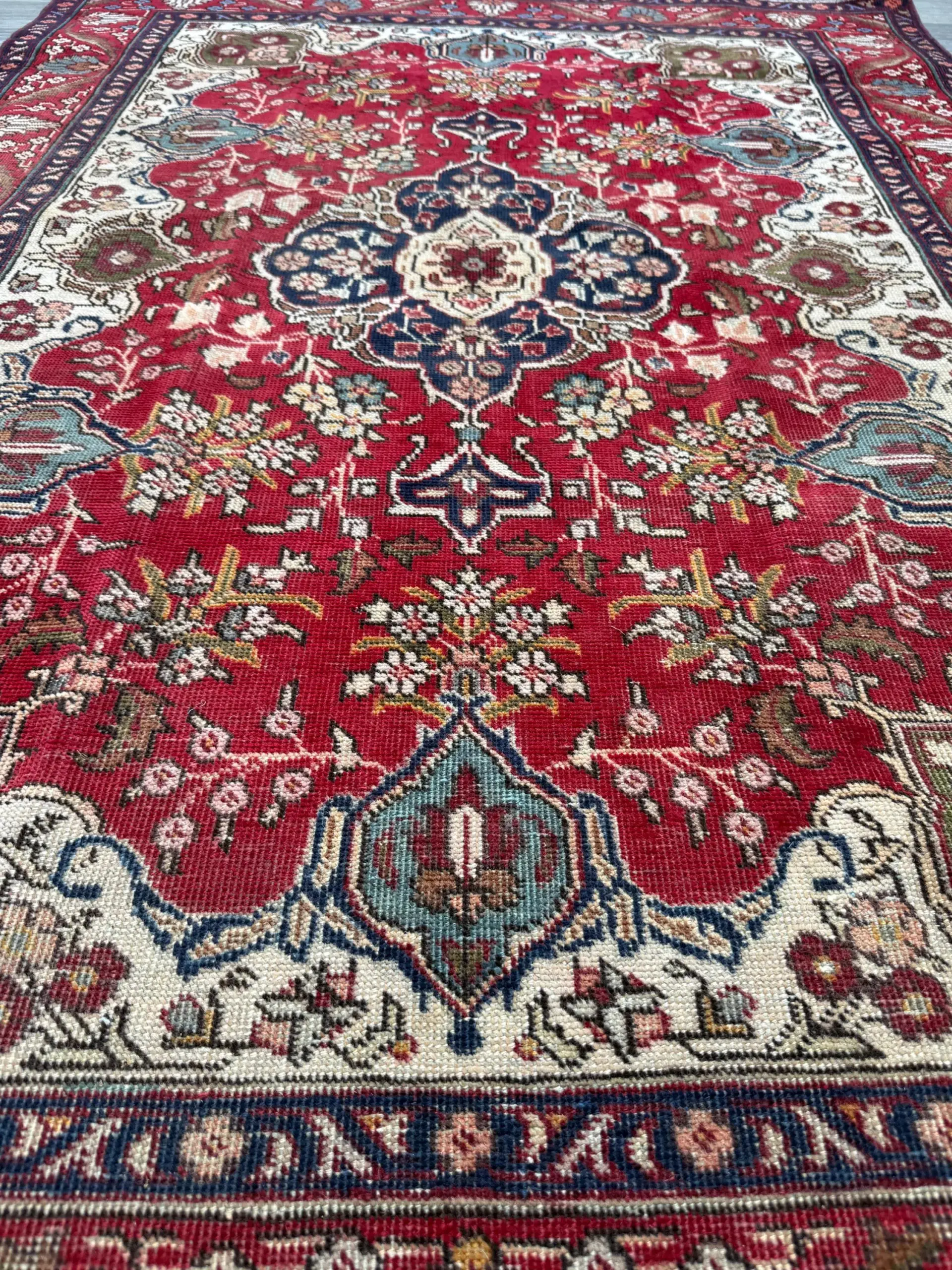 Vintage Hand Knotted Wool Area Rug – 1980s Tribal Geometric Tabriz Design 6.1 × 4.4 ft