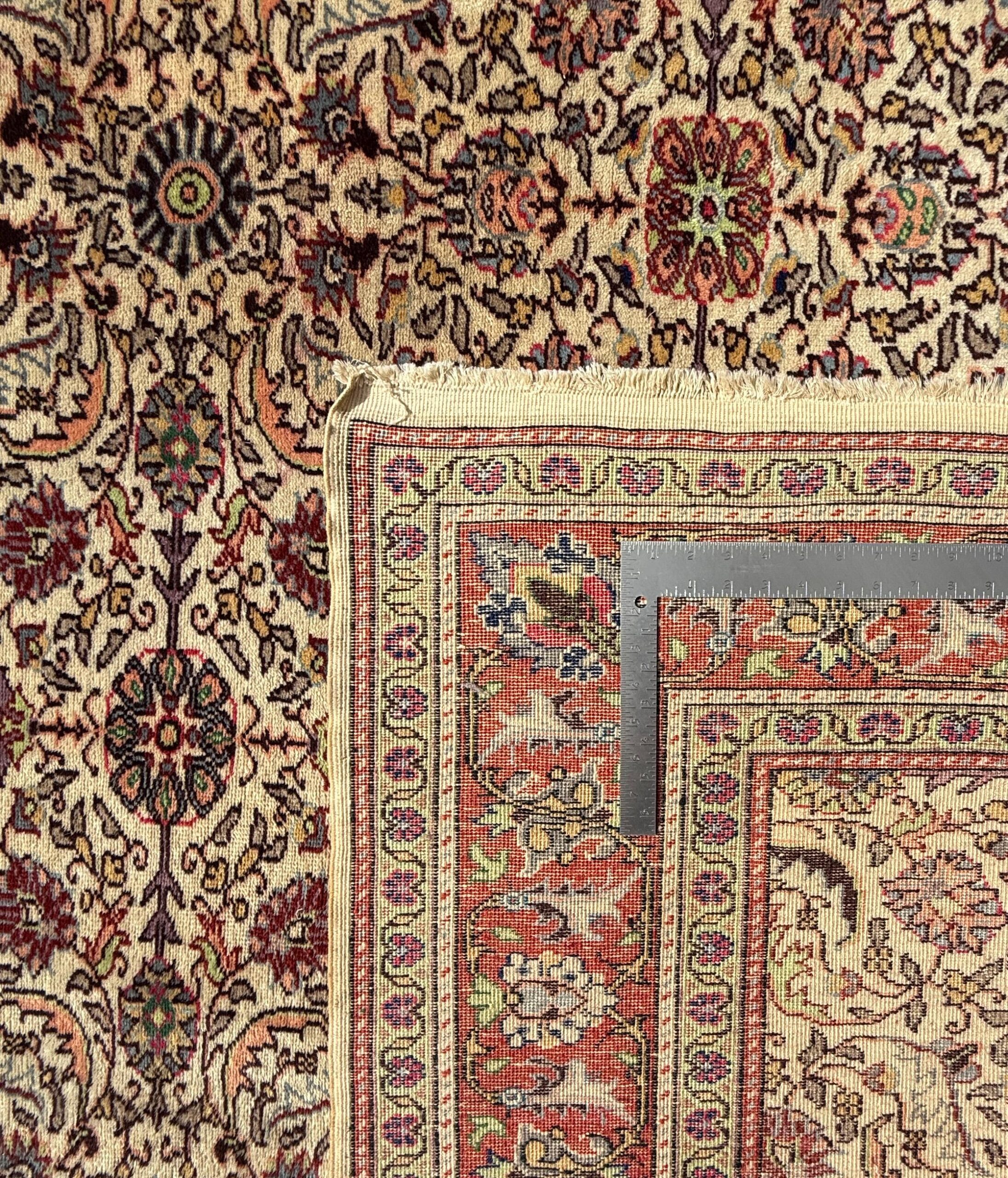 Vintage Hereke Turkish Rug 9×12 ft – Hand Knotted Wool Area Rug – Vegetable Dye Turkish Carpet – 1980s
