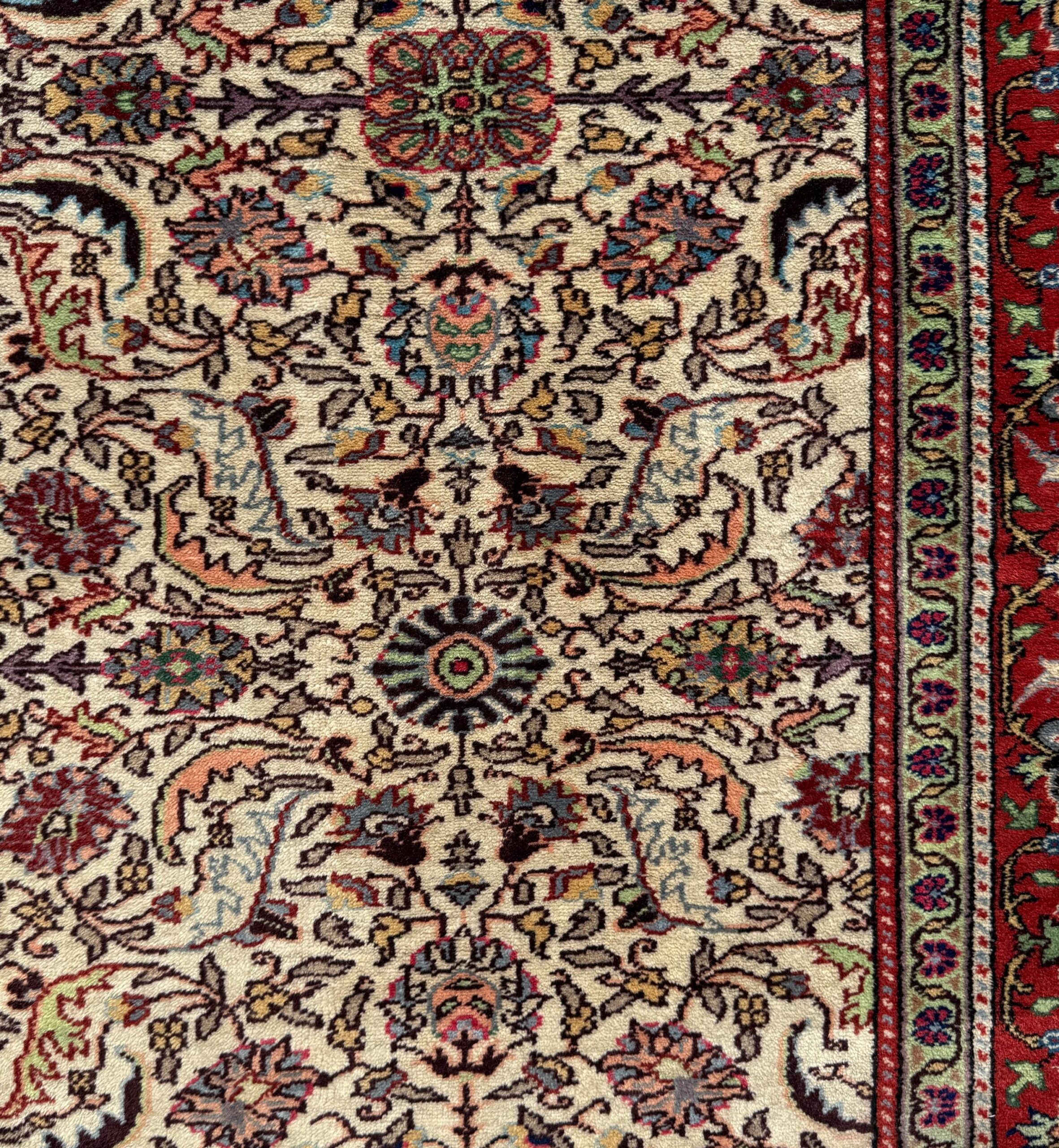Vintage Hereke Turkish Rug 9×12 ft – Hand Knotted Wool Area Rug – Vegetable Dye Turkish Carpet – 1980s
