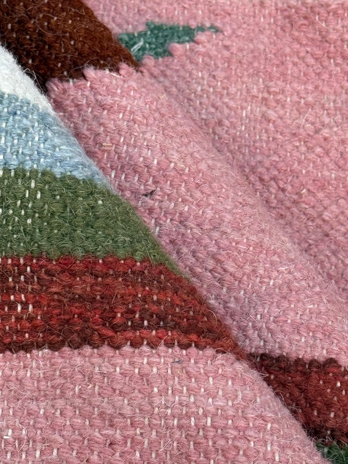 6×9 ft Handwoven Kilim Rug: Wool Geometric Flatweave Fish Design