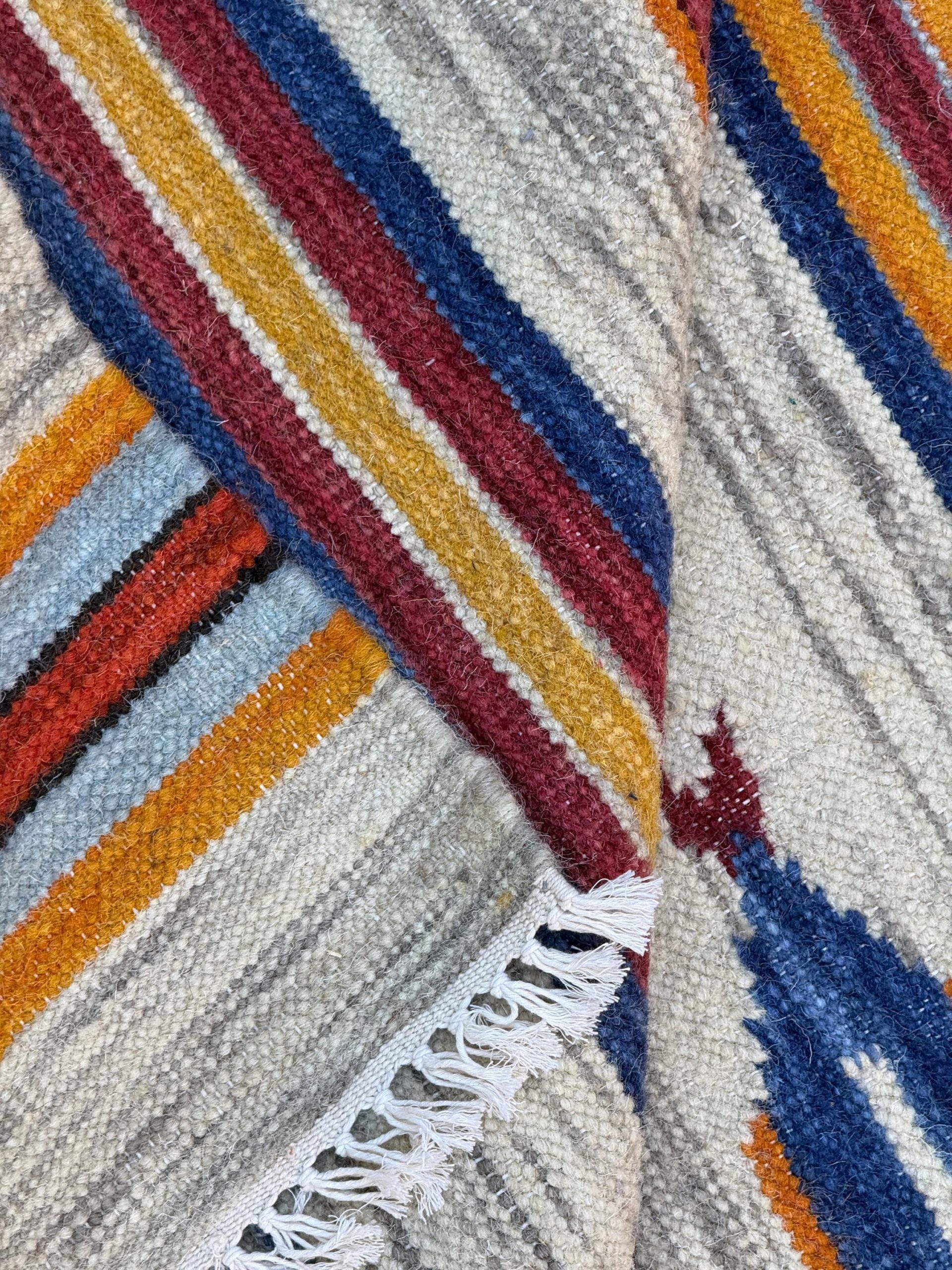 Turkish Kilim 4×6, Fish Design Wool Bohemian Accent Rug, Handmade Anatolian Geometric Flatweave